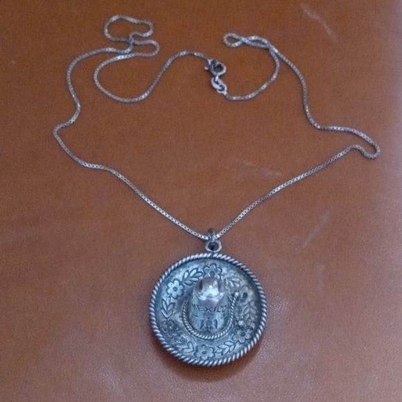 Castelan 925 Mexico Sombrero Hat Pendant & Chain - Picture 8 of 14